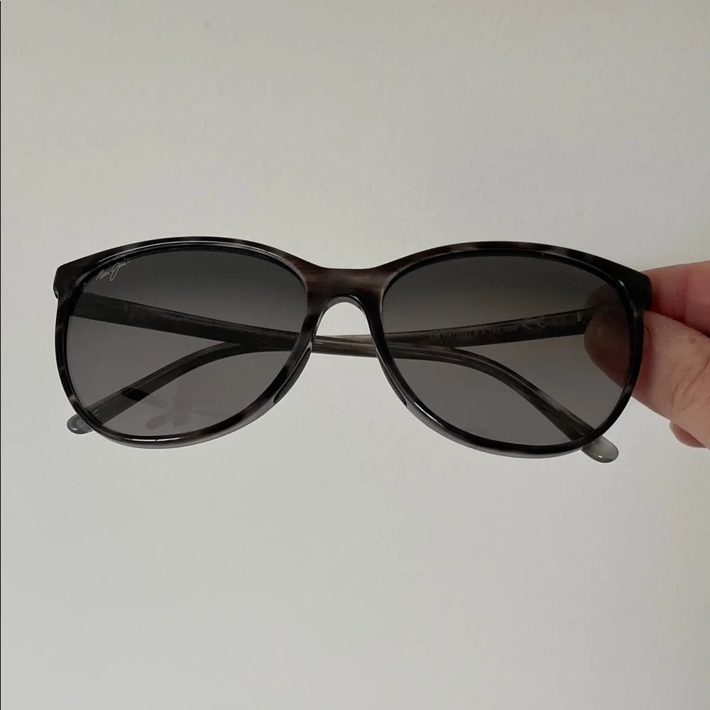 Maui Jim / Sunglasses - Picture 2 of 6